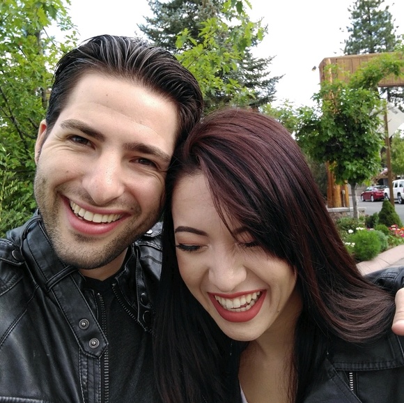 Meet your Posher, Amanda - Picture 1 of 1